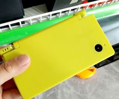 Nintendo-DSi-Housing-Case-Replacement-Shells-Multi-Color-NDSi-Enclosure-Cover-Plates-Stylus-Buttons-Screen-Protector-Screws-Rubber-Pads-Plugs-Sticker-Full-Set-Accessories-Yellow_03