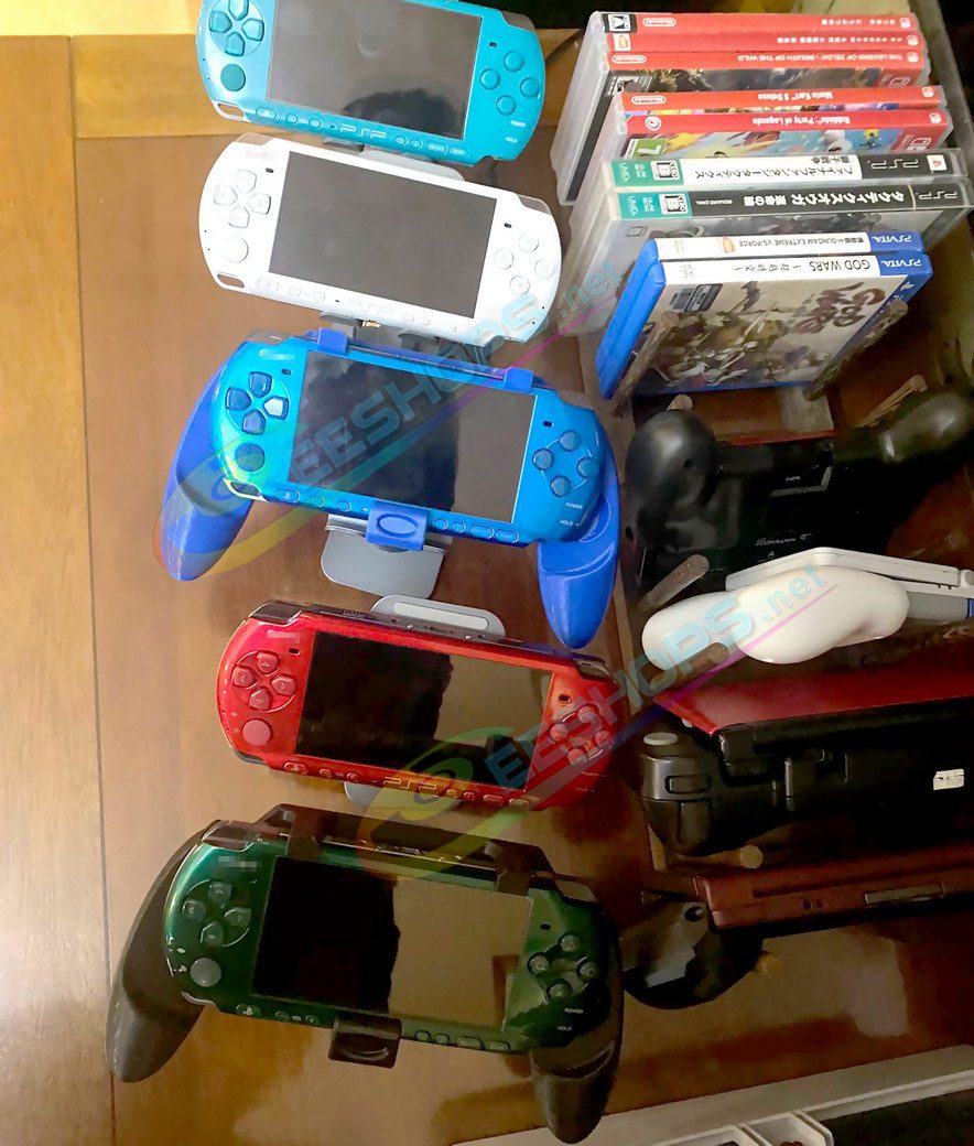  Best Sony PSP 1000 Hand Grips Hand Grips Hand Grips NonSlip Gaming Handle Black / White Color, Cheap Playstation Portable PSP1000 Fat Handheld Game Console, Anti-slip Sweat-proof Handgrip Holder Anti-overheating Prosthetics Accessories Free Shipping 